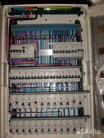 Услуги электрика и сантехника под ключ