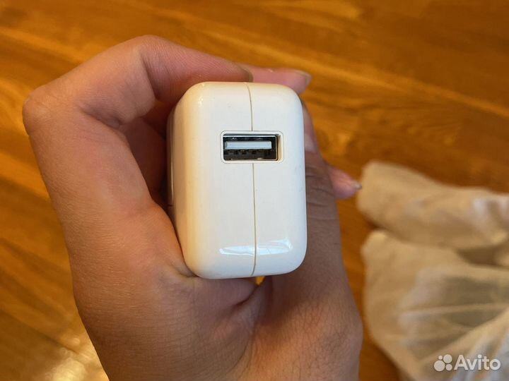 Apple USB Power Adapter адаптер 10w модель 1357
