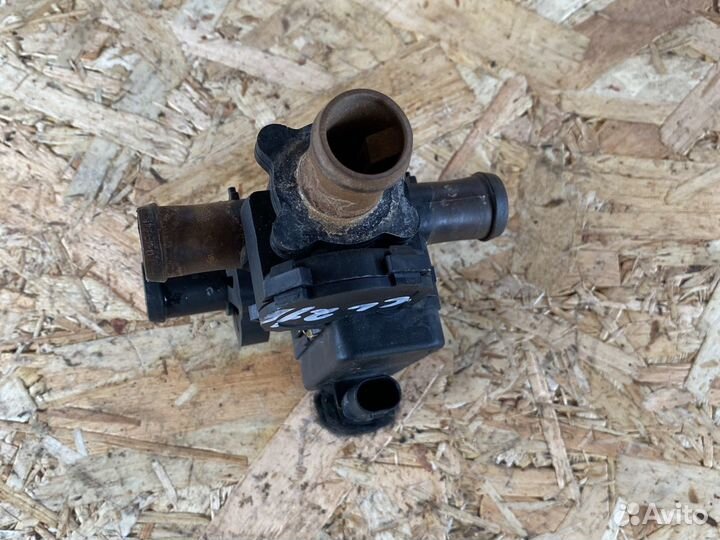 Кран печки Мерседес w216