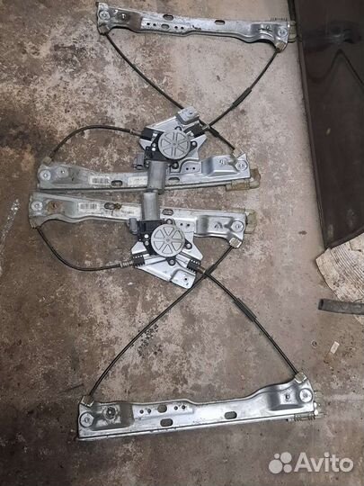 Стеклоподъемники передний двери Geely Emgrand EC7