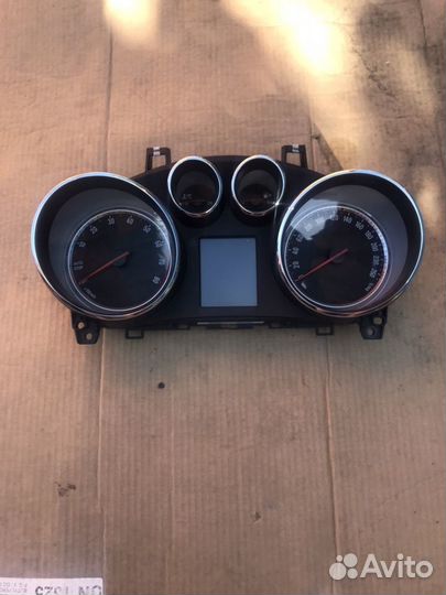 Щиток приборов на опель Мокка