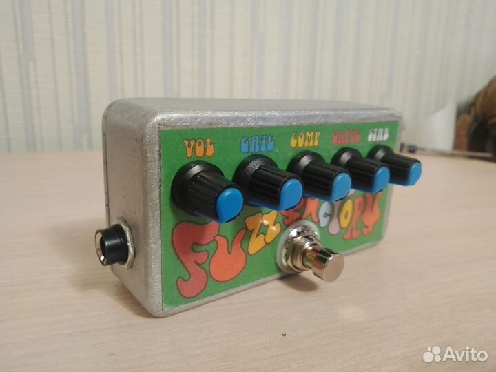 Гитарная педаль клон Fuzz Factory
