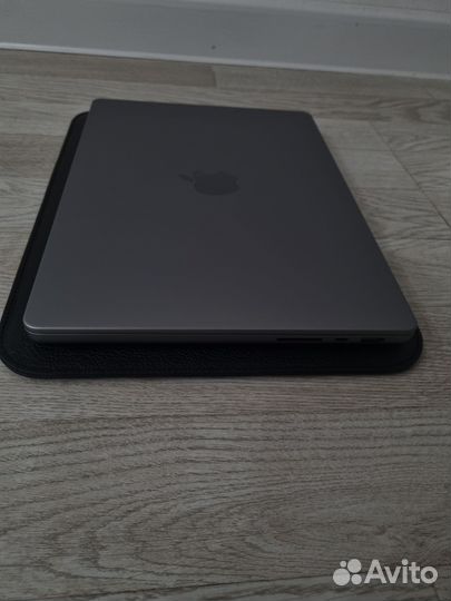 Apple MacBook Pro 14 m1pro