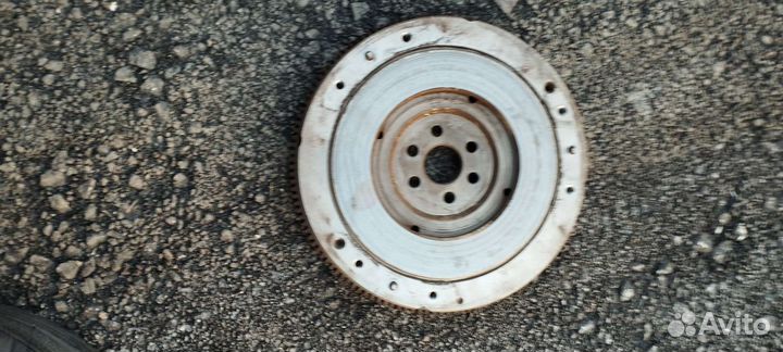 Маховик Granta