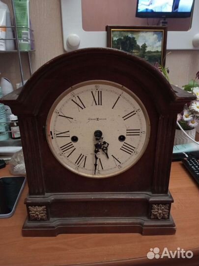 Часы howard miller