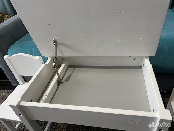 Детский стол и стулья (IKEA)