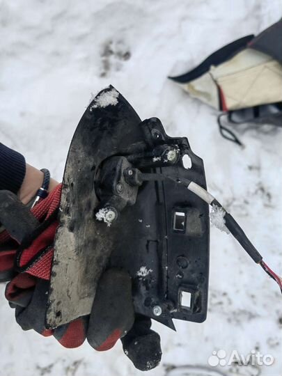 Камера левого зеркала Nissan