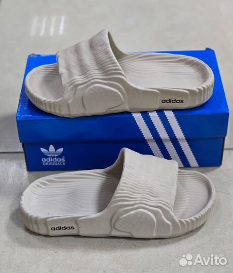 Шлепки adidas
