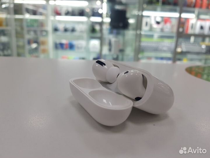 Беспроводные TWS-наушники Apple AirPods Pro
