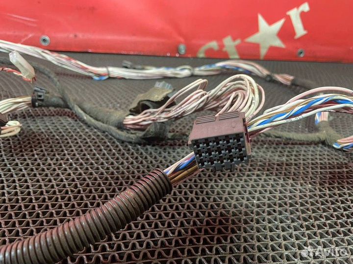 Проводка двери правой