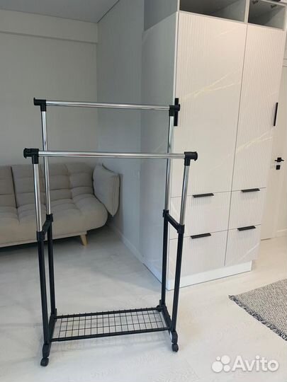 Вешалка напольная для одежды