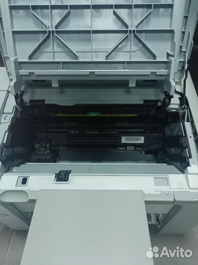 Принтер HP LJ P1566