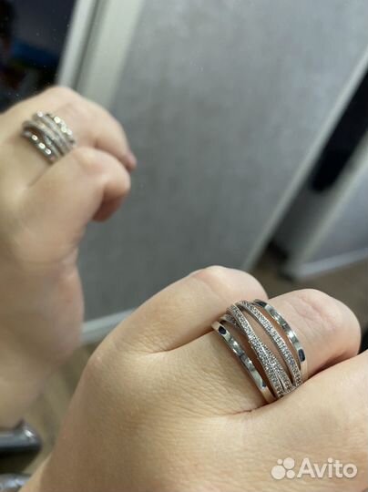 Серебряное кольцо с фианитом