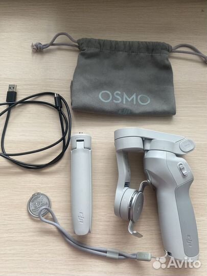 Стабилизатор Dji osmo mobile 4
