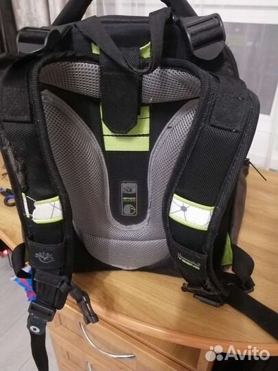 Рюкзак школьный hummingbird