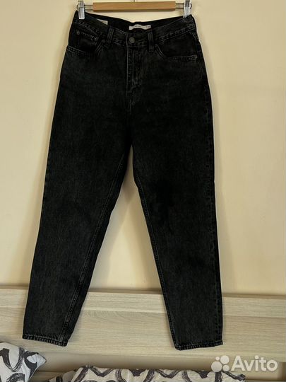 Джинсы levis mom Jean р.28