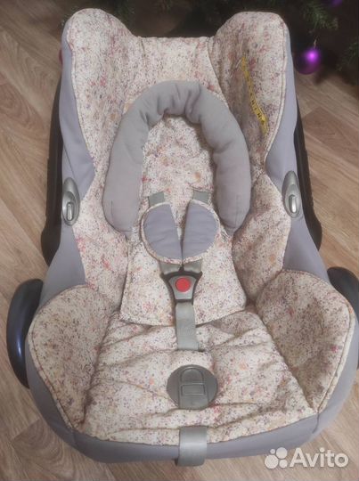 Автолюлька Maxi Cosi CabrioFix 0+(цвет Pop Violet)