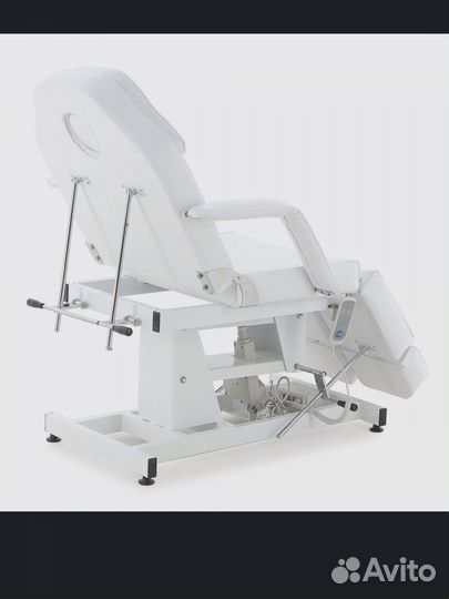 Педикюрное кресло с электроприводом