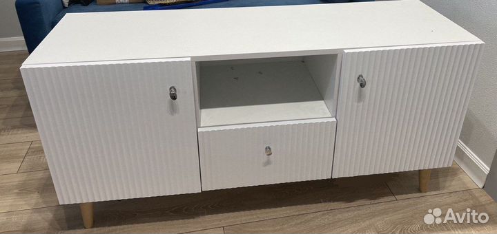 Тумба под телевизор