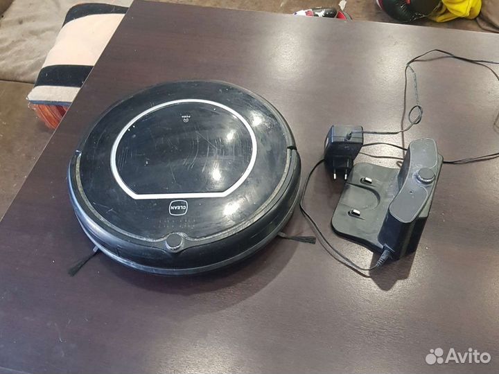 Робот пылесос panda x500