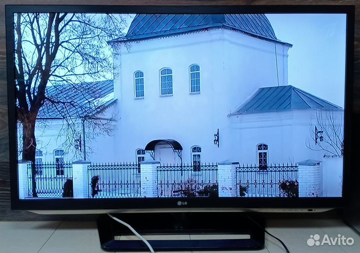 3D Телевизор LG 42 дюйма