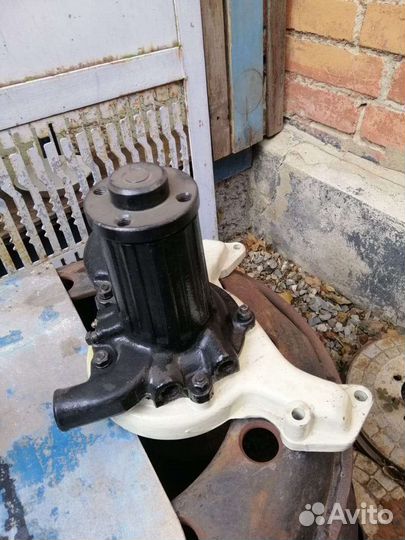 Водяной насос ЗИЛ 130