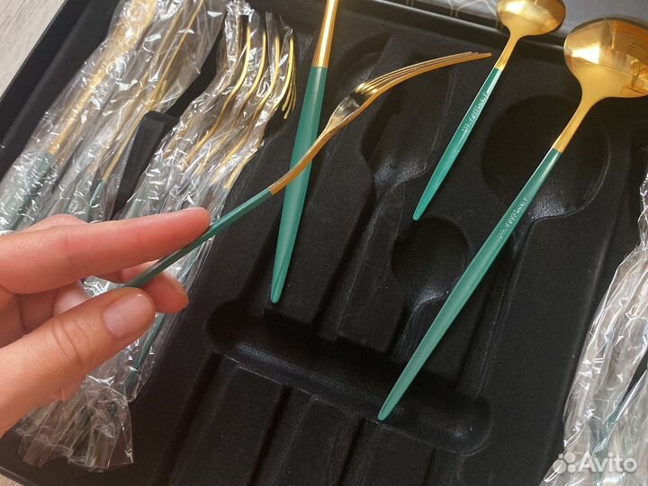 Набор столовых приборов новый на 6 человек