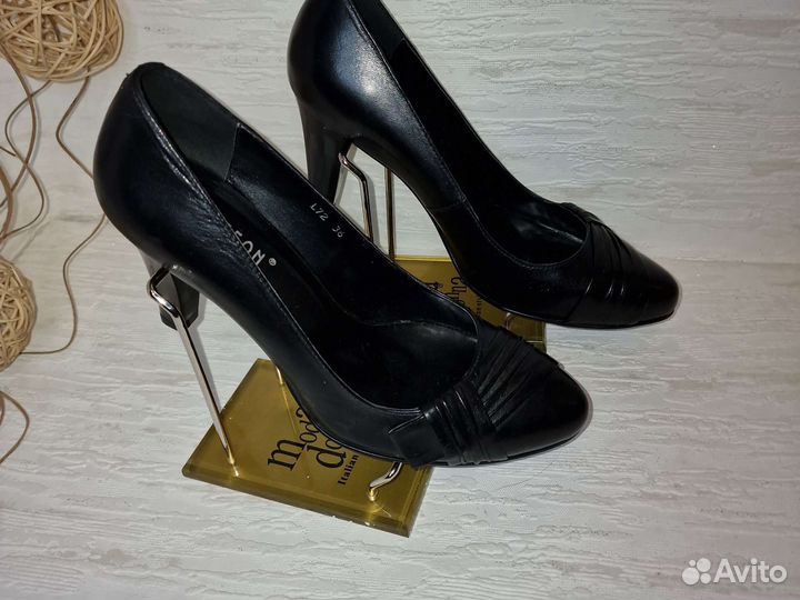 Туфли женские классические новые