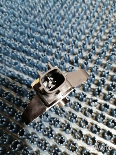 Датчик подушки безопасности Volkswagen Passat