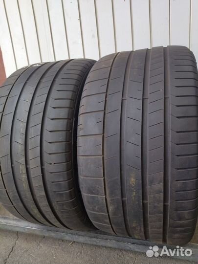 Pirelli P Zero PZ4 305/30 R20