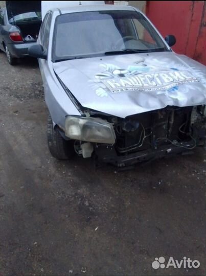 Запчасти на Hyundai accent