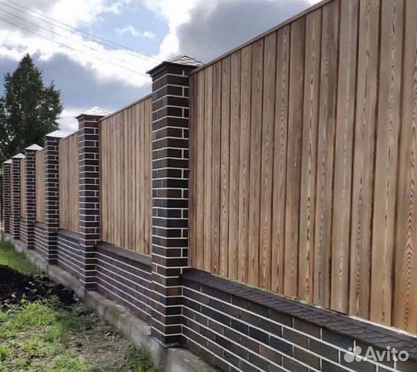 Защита на столб забора под мягкую черепицу