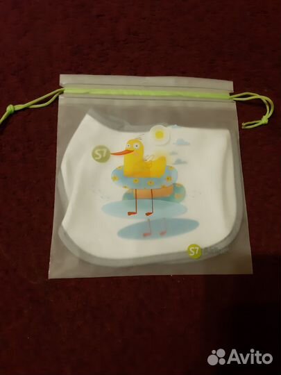 Слюнявчик нагрудник