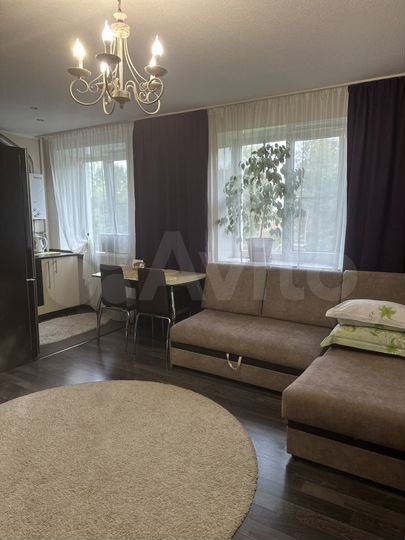 2-к. квартира, 52 м², 2/5 эт.