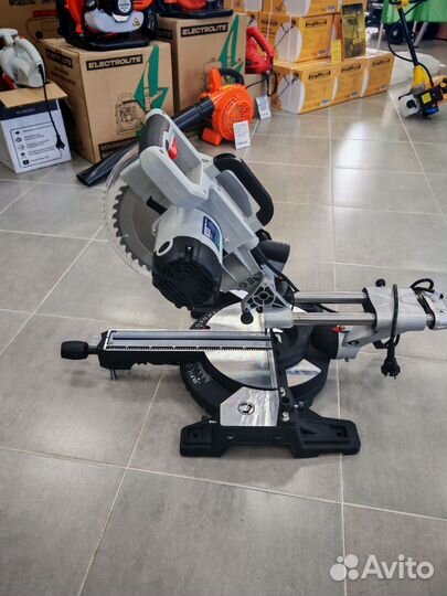 Пила торцовочная (диск 255 мм)