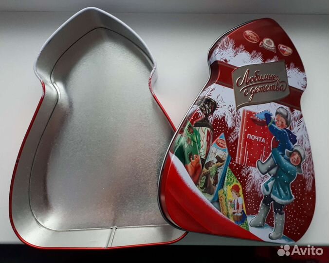 Жестяные банки новогодние для подарка