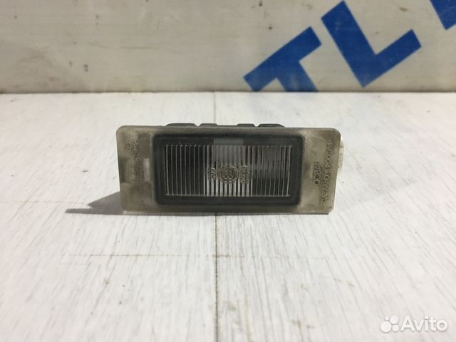 Плафон подсветки номера LADA vesta 1.6 мт седан