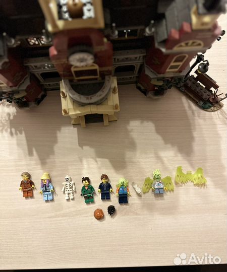 Lego Hidden side