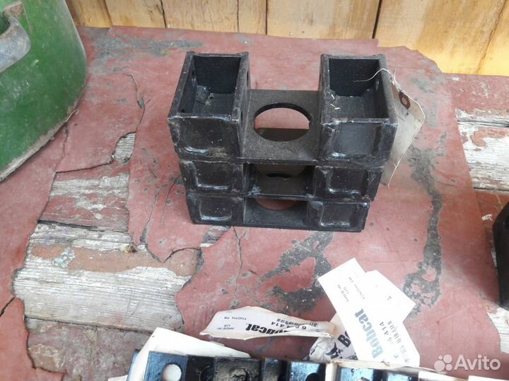 Полный комплект цепи для траншеекопателя Bobcat