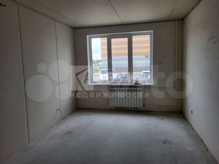 3-к. квартира, 73 м², 1/17 эт.