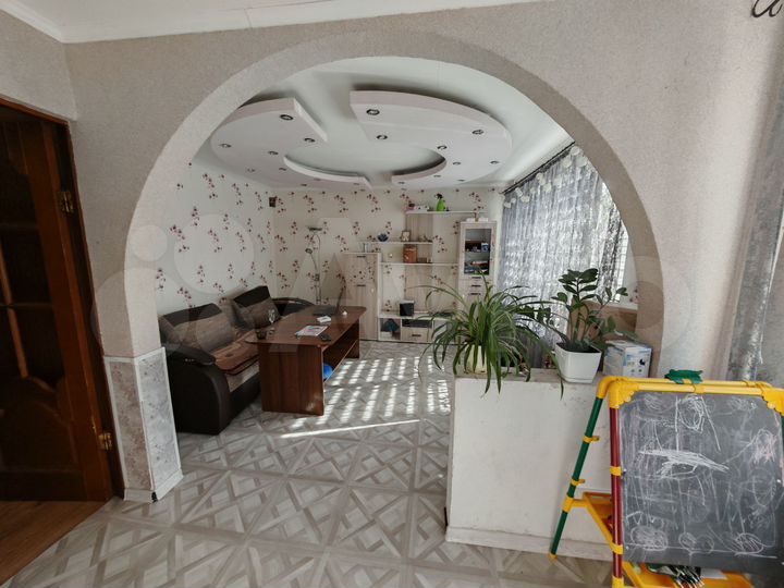 4-к. квартира, 81,2 м², 2/5 эт.