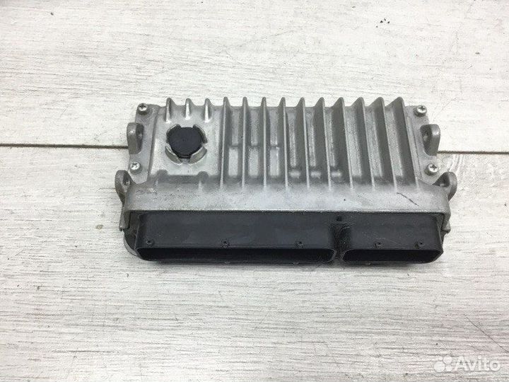 Эбу двс Toyota Auris хэтчбек 2ZR-FXE 2013