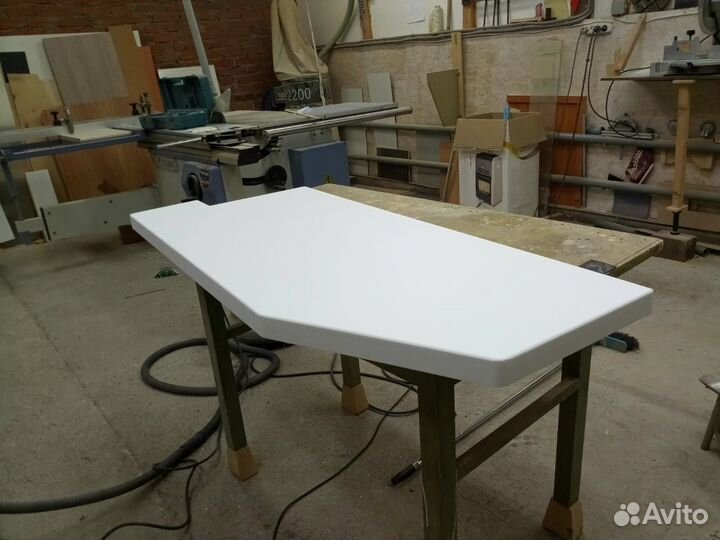 Подоконник из искусственного камня