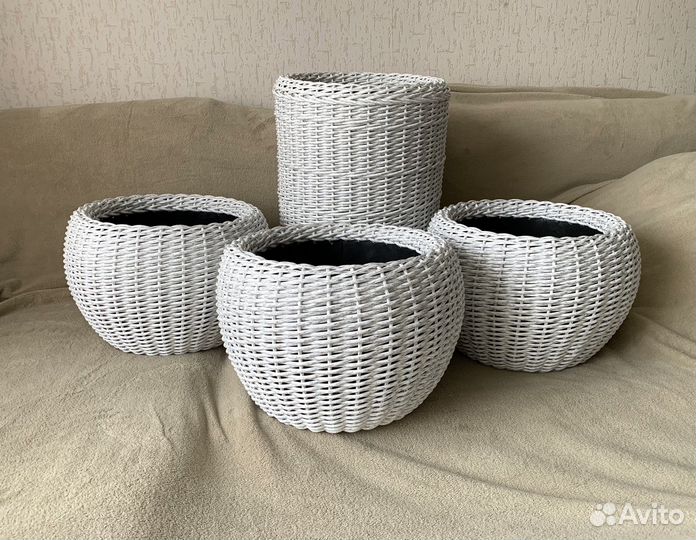 Кашпо, корзина, колонна из ротанга