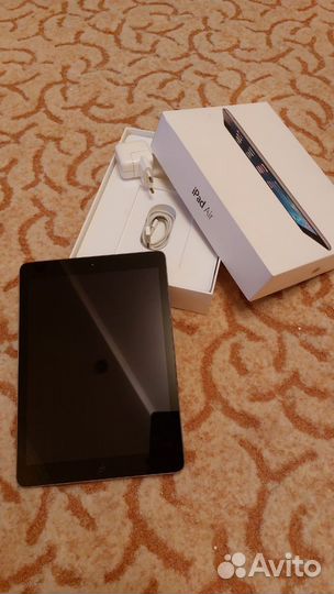 Планшет iPad Air A1474