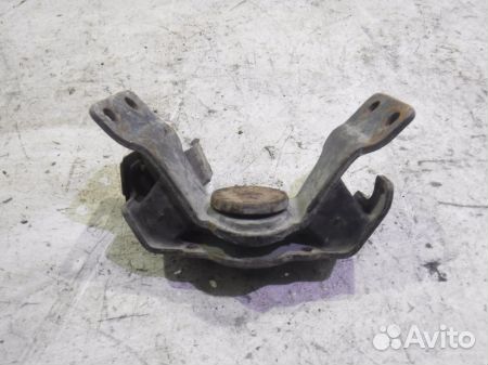 Опора двигателя Тойота