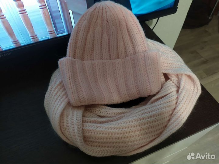 Комплект шапка и шарф