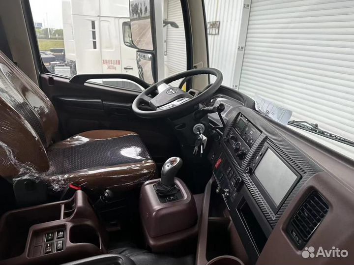 Hino 700, 2023