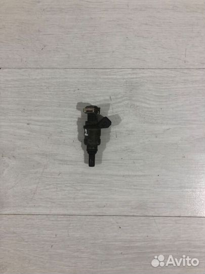 Топливная форсунка BMW X3 e83 2.5 ат 256S5