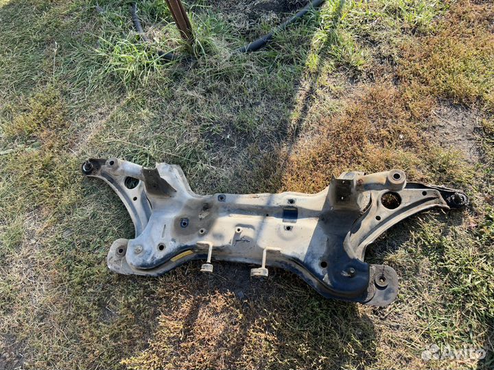 Подрамник hyundai getz